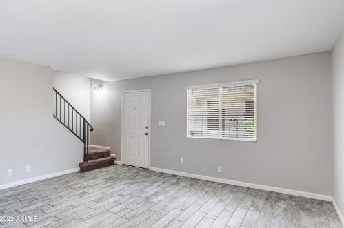 8839 12 Pl, Phoenix AZ 85020-3017 exterior