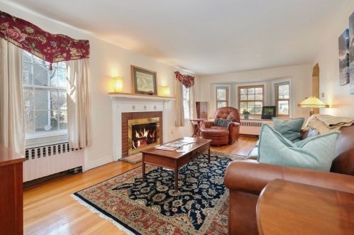 119 Bridle Path Rd, Springfield MA 01118-1846 exterior