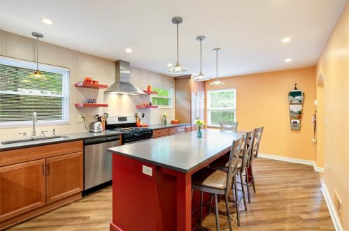 255 Cascade Rd, Pittsburgh PA 15221-4439 exterior