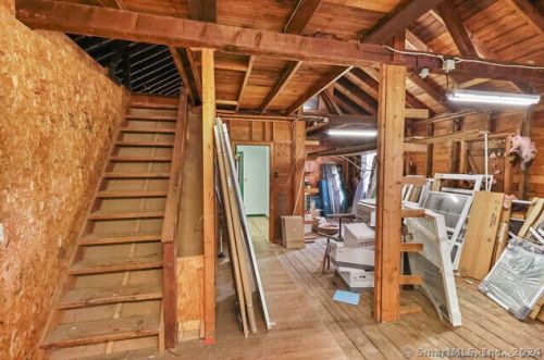 79 Commerce Ave, Killingly CT 06239-2804 exterior