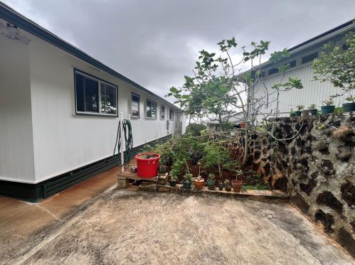 1952 Bertram St, Honolulu HI 96816-2006 exterior