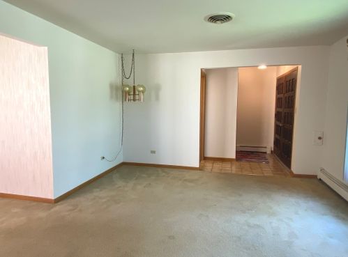 8355 Kedvale Ave, Chicago IL 60624-3529 exterior