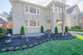 1137 38th St, Sacramento, CA 95816-5559