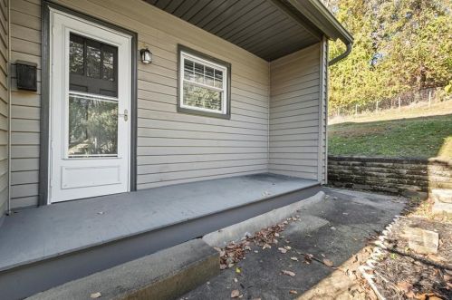 300 Shaler St, Pittsburgh PA  15211-1046 exterior