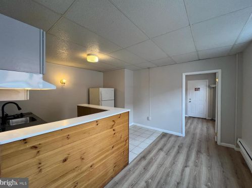 4814 Broad St, Philadelphia PA 19146-2203 exterior