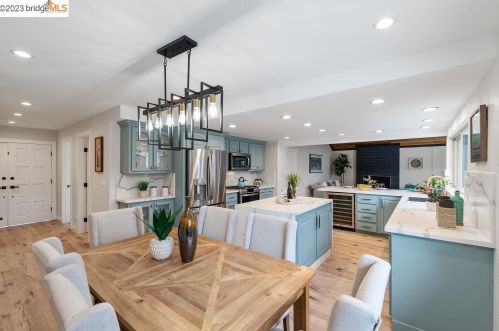 1735 Ancona Ct, Concord CA  94519-1524 exterior