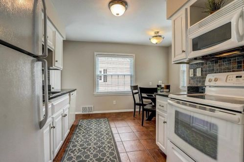 936 Currie Pl, Milwaukee WI 53213-3006 exterior