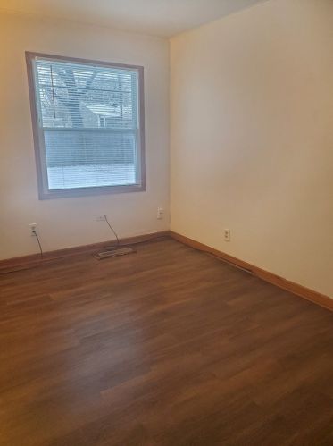 210 Hammes Ave, Joliet IL 60436-1106 exterior