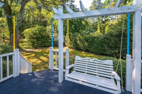 1711 Walker St, Gainesville GA 30504-5922 exterior