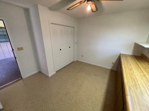 642 Curtis St, Fort Pierce FL 34983-1916 exterior