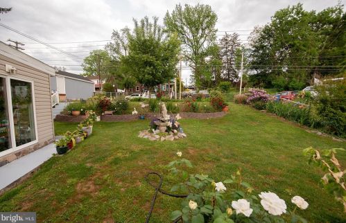 857 Prince St, Lancaster PA 17603-5811 exterior