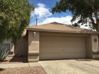 7117 Camino Triste, Tucson, AZ 85746-7990