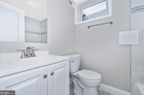 4 Hamilton Ave, Silver Spring MD  20901-3411 exterior