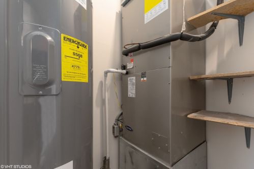 3900 95th St, Chicago IL  60805-1922 exterior