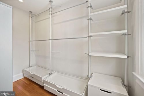 1700 Hobart St, Washington DC 20009-3705 exterior