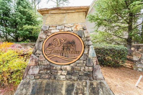 2077 Hatteras Way, Atlanta, GA 30318-1085