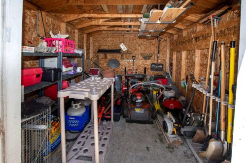 2429 92nd St, Milwaukee WI  53227-2309 exterior