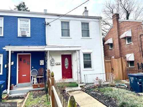 4807 B St, Washington DC  20019-5135 exterior