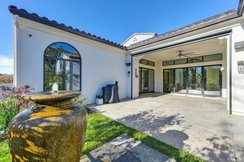 5263 Da Vinci Dr, Folsom CA 95762-5261 exterior