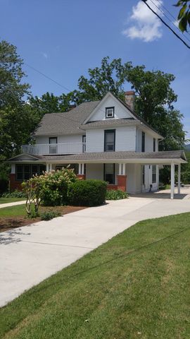 11 Railroad St, Andrews NC  28901-9243 exterior