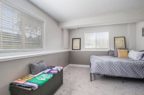 8401 Interlochen St, Kalamazoo MI  49009-3931 exterior