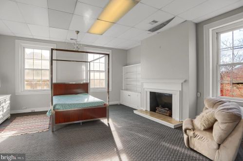 301 Penn St, Huntingdon PA 16652-1609 exterior