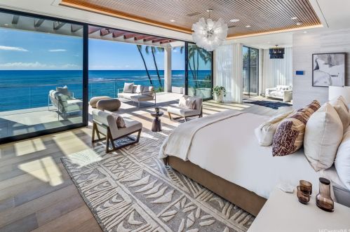 213 Kaalawai Pl, Honolulu HI 96816-4435 exterior