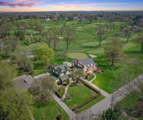 5 Club Dr, Pittsburgh, PA 15236-1918