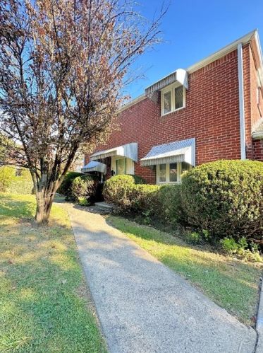 4 Patton St, Pittsburgh, PA 15241-3041