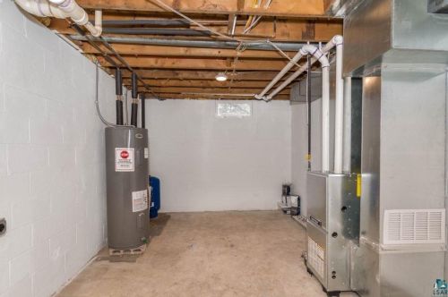 5336 Shady Ln, Duluth MN 55811-9732 exterior