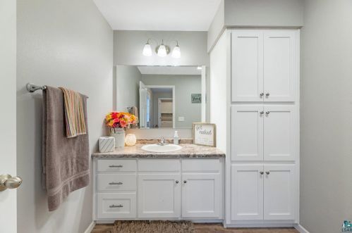 3258 Tischer Rd, Duluth MN 55803-9786 exterior