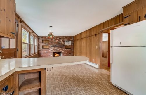 54 Nishuane Rd, Montclair NJ  07042-2425 exterior