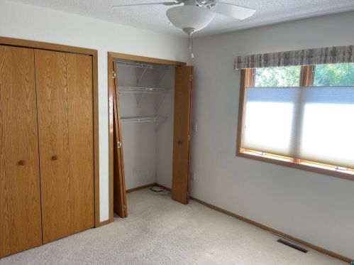 1148 Como Ave, Duluth MN 55811-2600 exterior