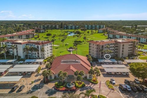 57 High Point Cir, Naples FL 34103-4242 exterior