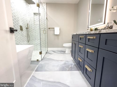 1505 Crestwood Dr, Alexandria VA  22302-2303 exterior