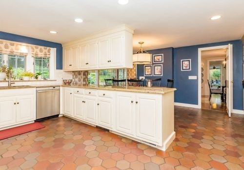 146 Arnold Rd, Newton MA 02459-3046 exterior