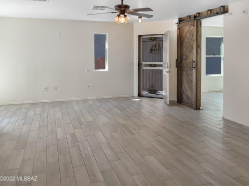 2448 Camino Malcote, Tucson AZ  85706-5134 exterior