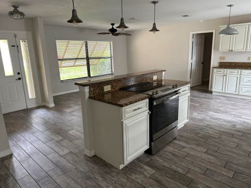 5510 Paleo Pines Cir, Fort Pierce FL  34951-2345 exterior