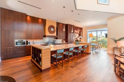 450 Gulf Shore Blvd, Naples FL 34103-2647 exterior