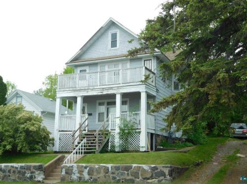 1105 4 St, Duluth MN 55805-1732 exterior