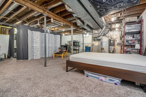 2318 Frederick Ave, Kalamazoo MI  49008-1625 exterior