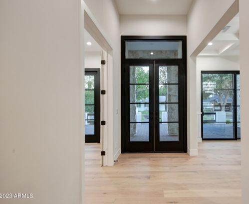 3942 Elm St, Phoenix AZ  85018-3616 exterior