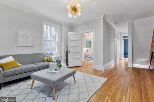 404 6 St, Washington DC 20003-2703 exterior