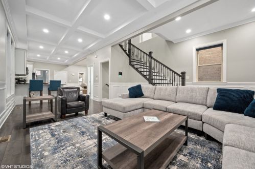 2425 Lexington St, Chicago IL  60612-3526 exterior