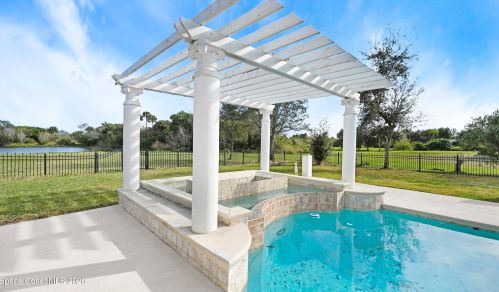 5217 Royal Paddock Way, Merritt Island FL 32953-7543 exterior