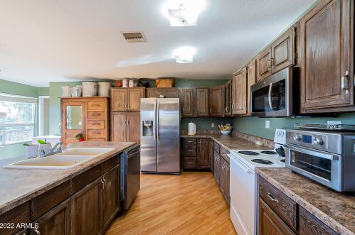 39029 11 Ave, Phoenix AZ 85021-5626 exterior