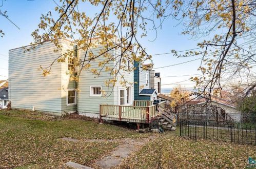 325 8th Ave, Duluth MN 55802-2606 exterior