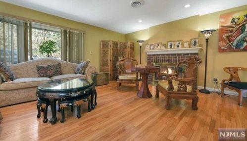 546 Anderson Ave, Closter NJ  07624-3220 exterior