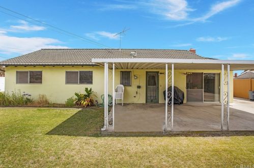 1849 Rolling Hl Dr, Fullerton CA 92835-2250 exterior