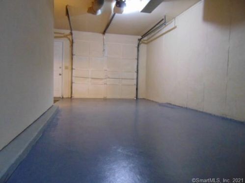 273 Derby Ave, Derby CT 06418-2080 exterior